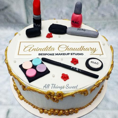 Make-up studio Launch cake