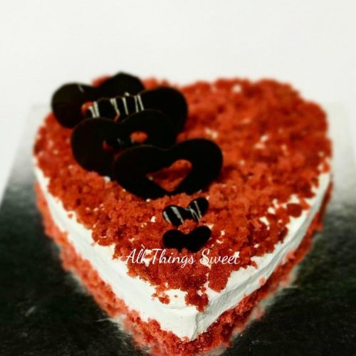 Red Velvet Cake 1 kg 1600, half kg 850